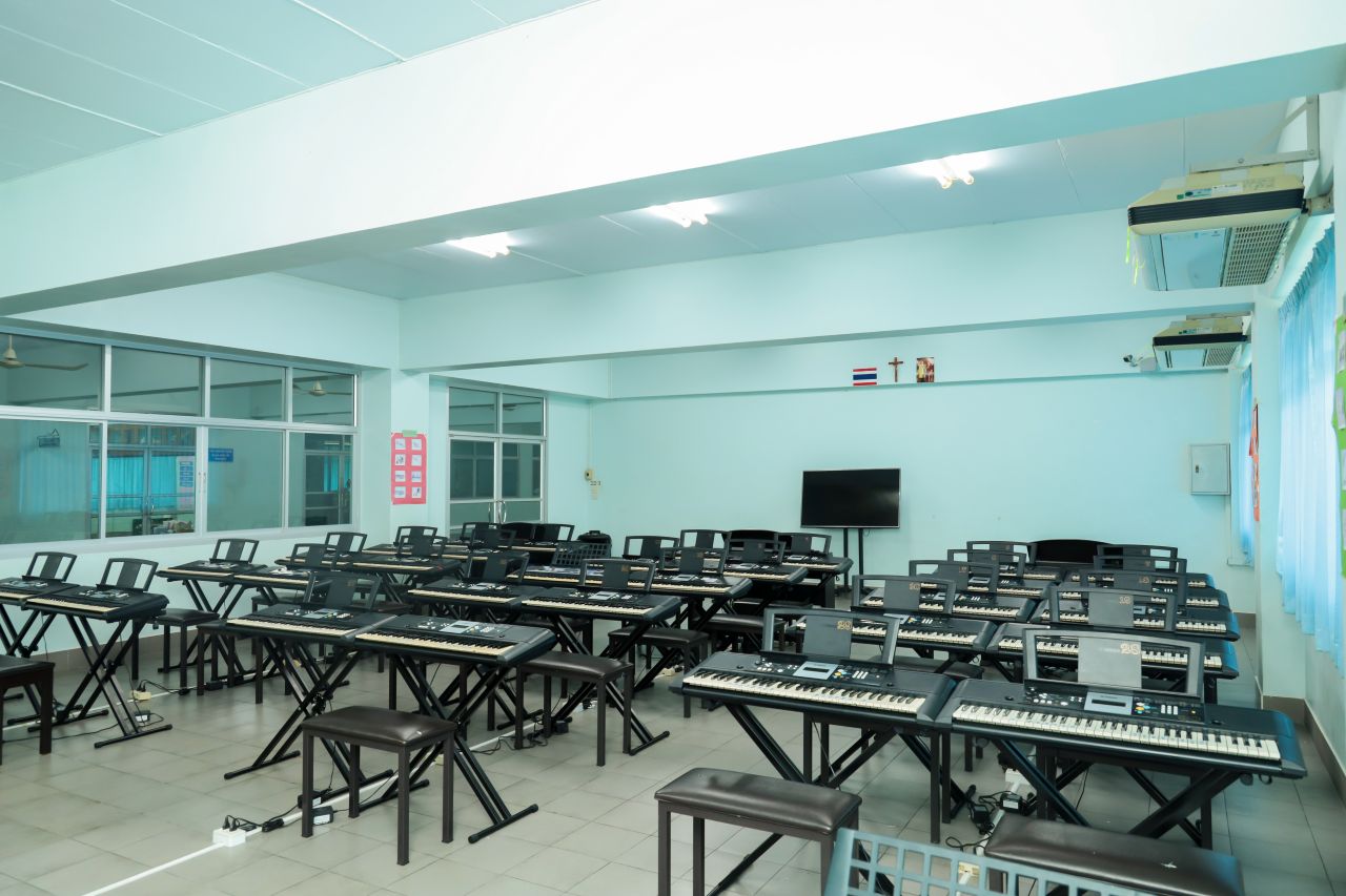 Keyboard-Room-10.jpg