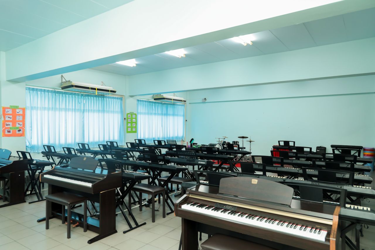 Keyboard-Room-3.jpg