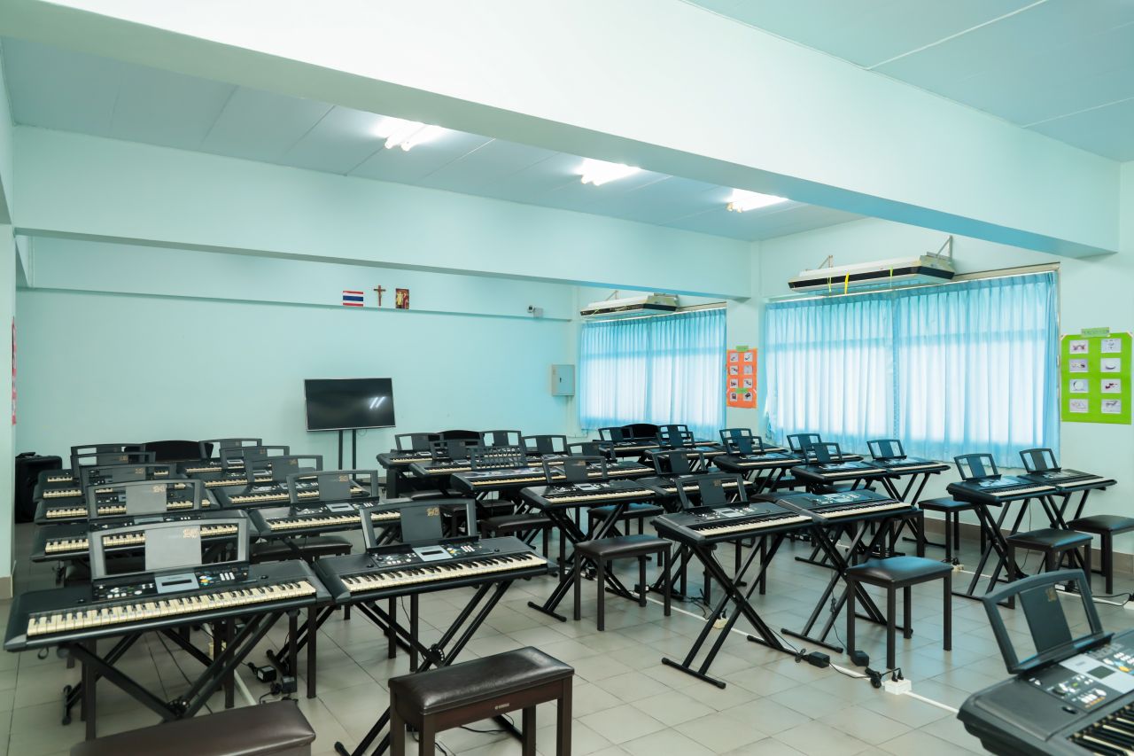 Keyboard-Room-4.jpg
