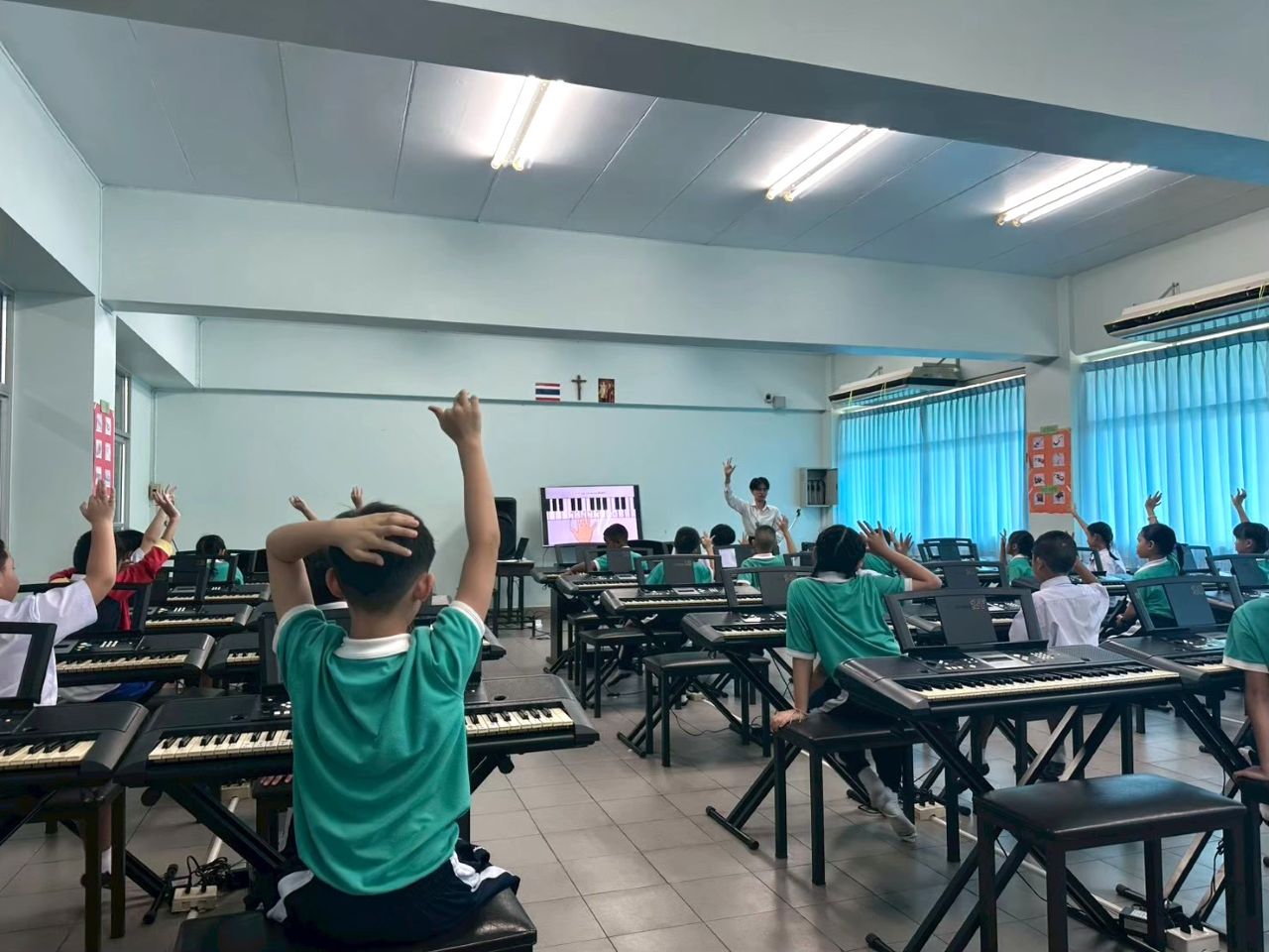 Keyboard-Room-6.jpg