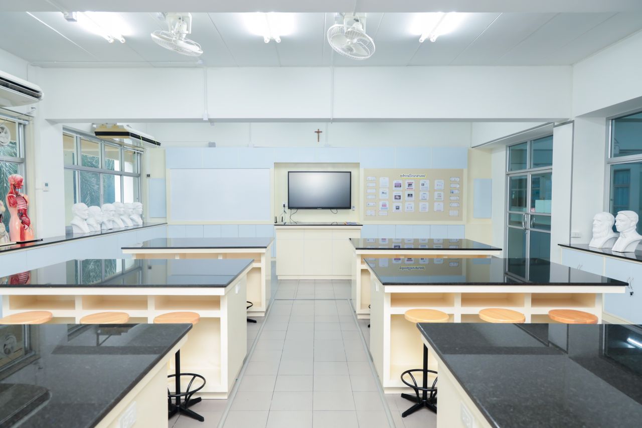 Primary-Science-Room-5.jpg