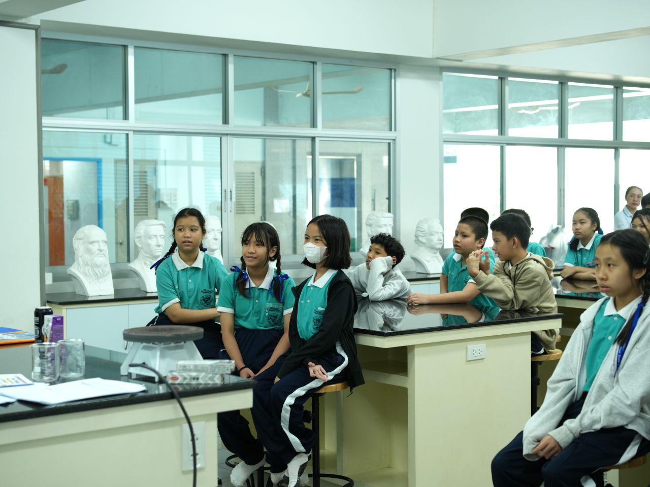 Primary-Science-Room-9.jpg