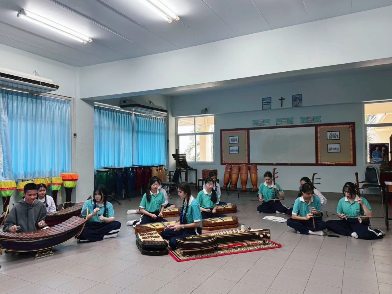 Thai-Music-Room-6.jpg