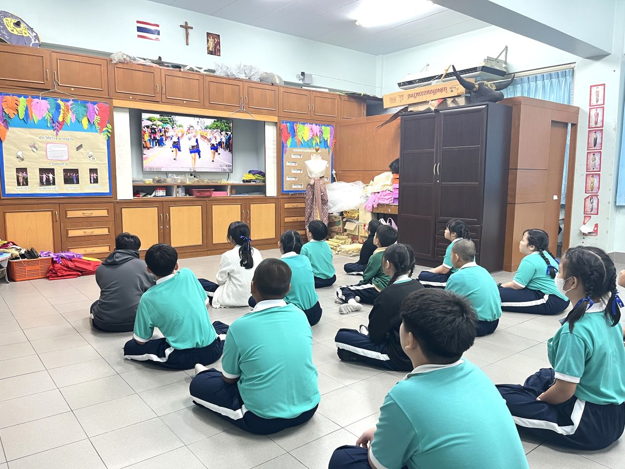 Thai-dance-Room-7.jpg