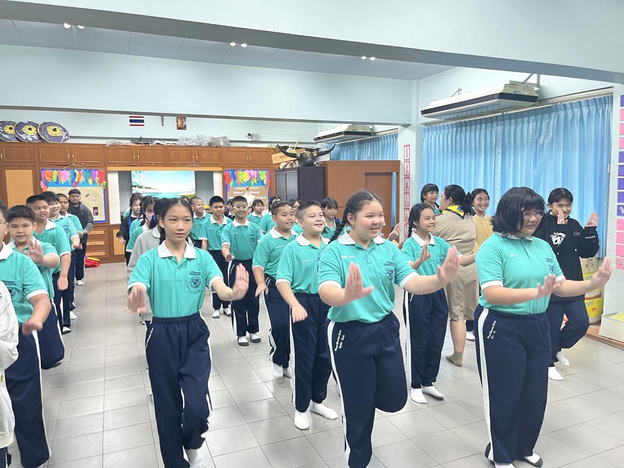 Thai-dance-Room-8.jpg