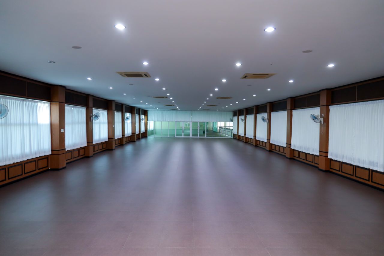 Mary-Inthanin-Meeting-Room-3.jpg