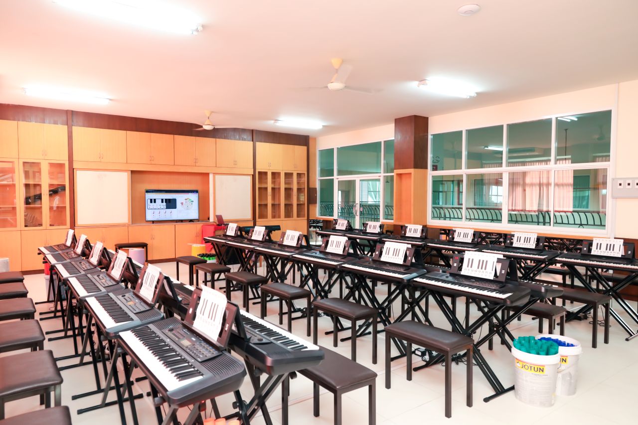 Mary-Keyboard-Room-3.jpg