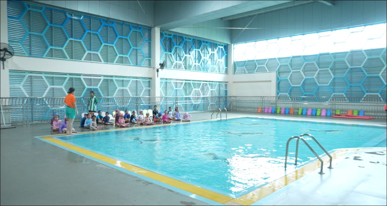 Mary-swimming-pool-10.jpg