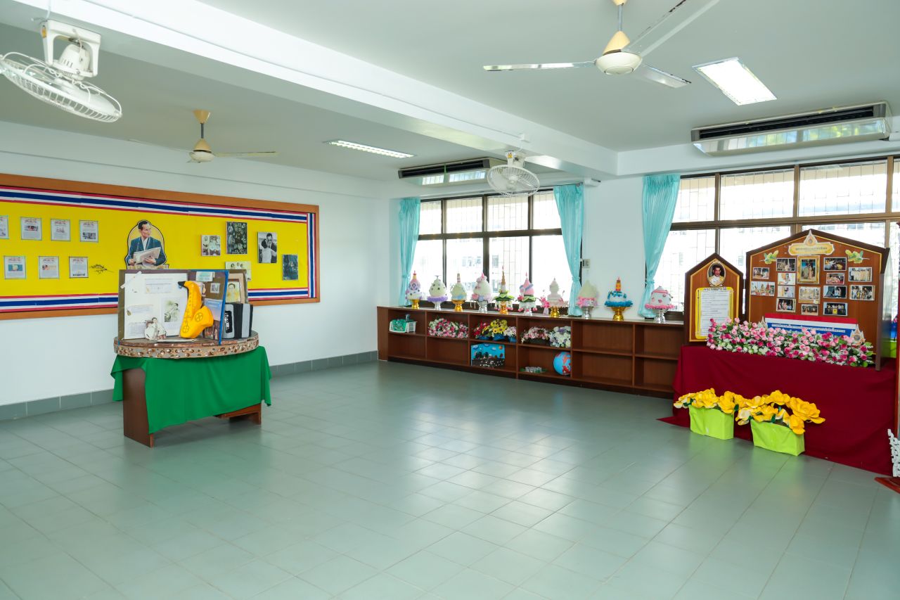 Michael-Philosophy-of-King-Room-3.jpg