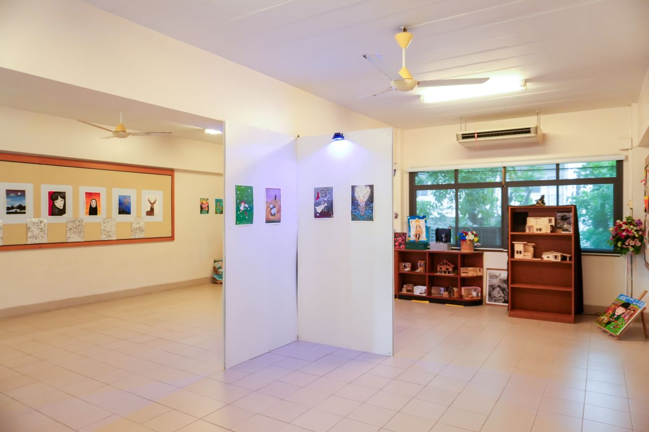 Peter-Art-Gallery-2.jpg