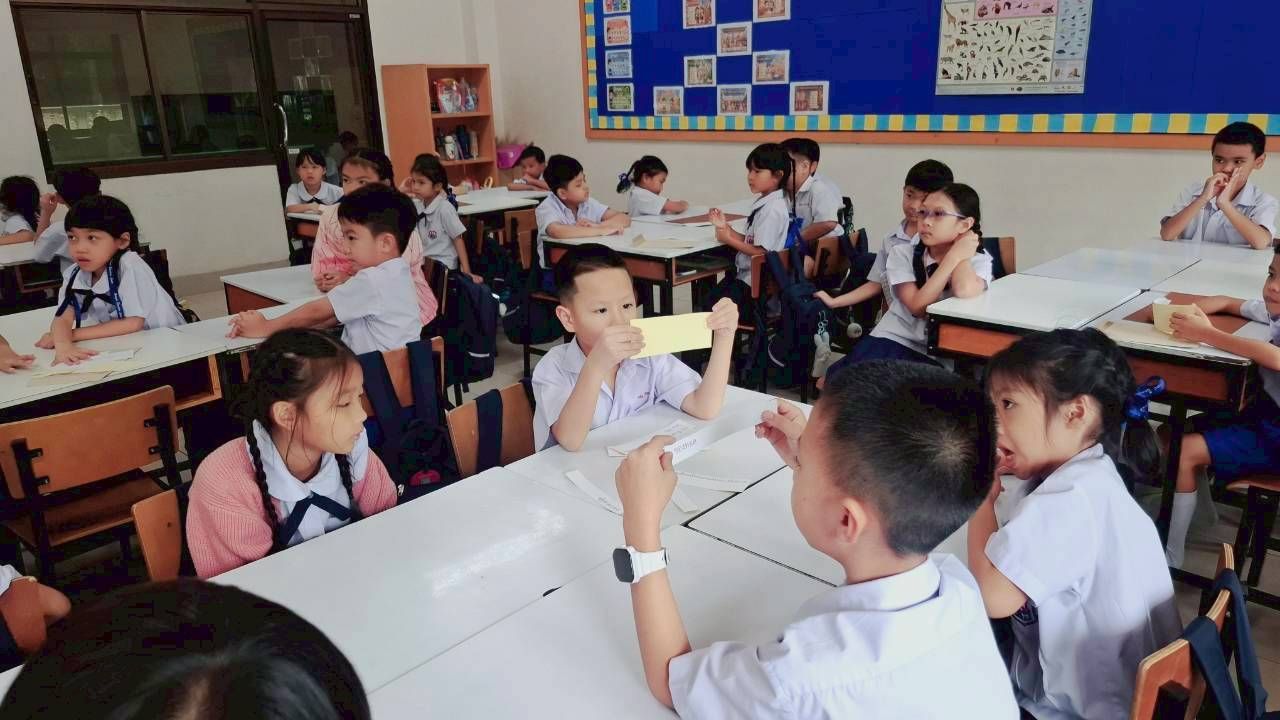 Peter-Classroom-15.jpg