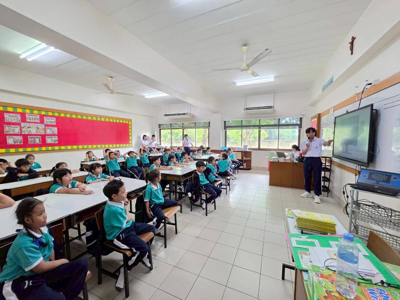 Peter-Classroom-20.jpg