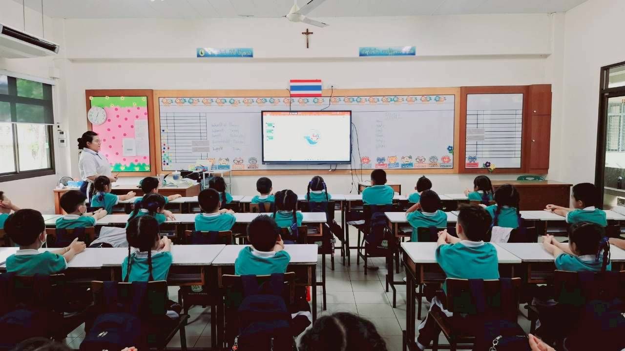 Peter-Classroom-23.jpg