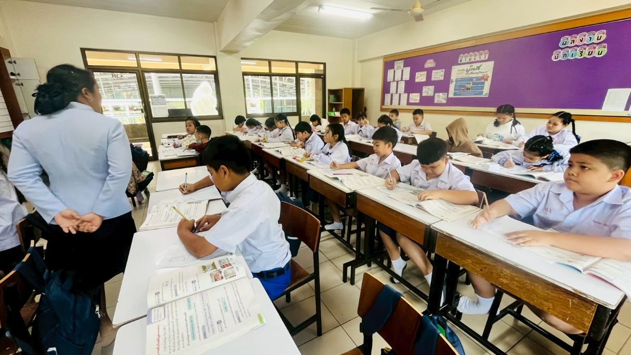 Peter-Classroom-6.jpg