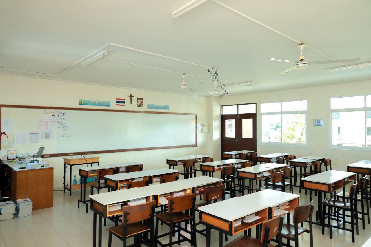 Stephen-Classroom-2.jpg