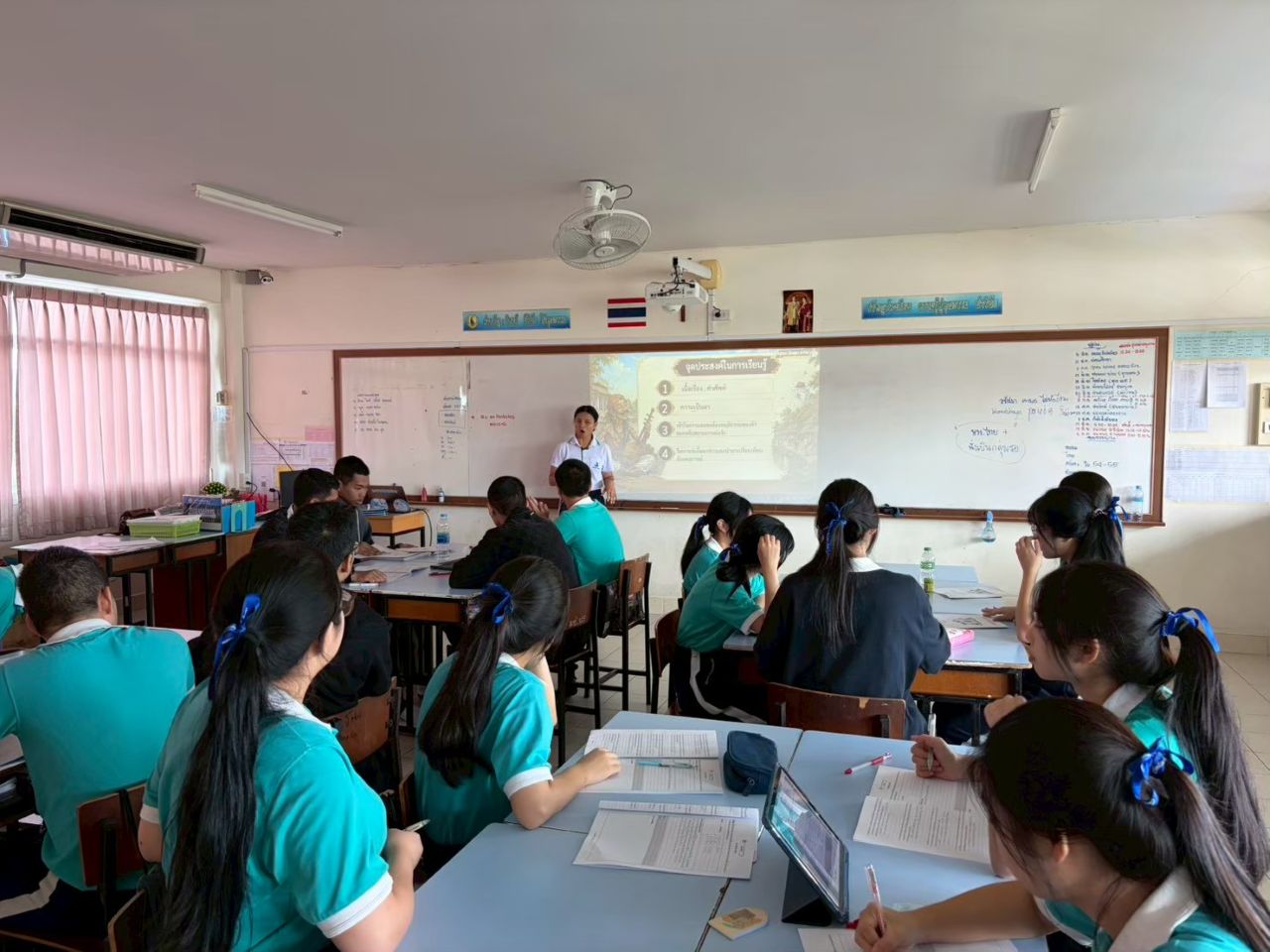 Stephen-Classroom-20.jpg
