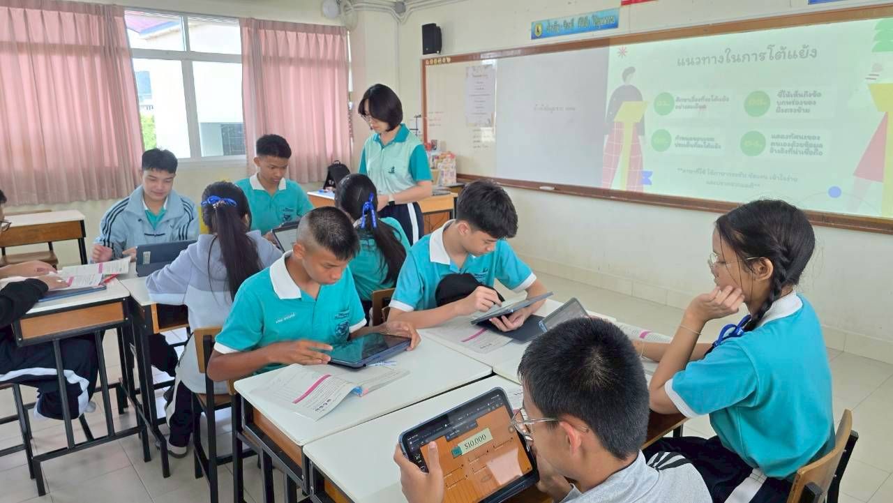 Stephen-Classroom-22.jpg