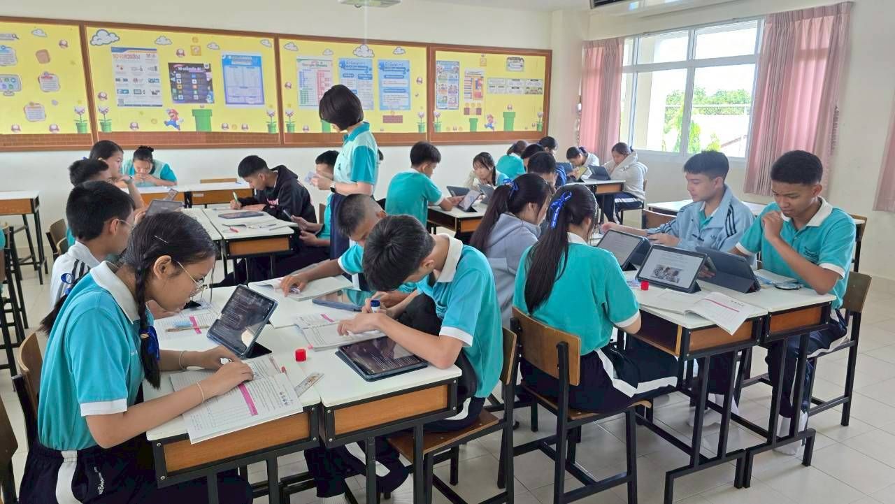Stephen-Classroom-23.jpg