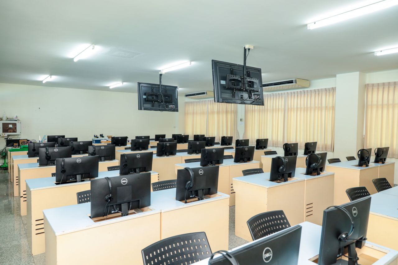 ห้องคอมพิวเตอร์ 2