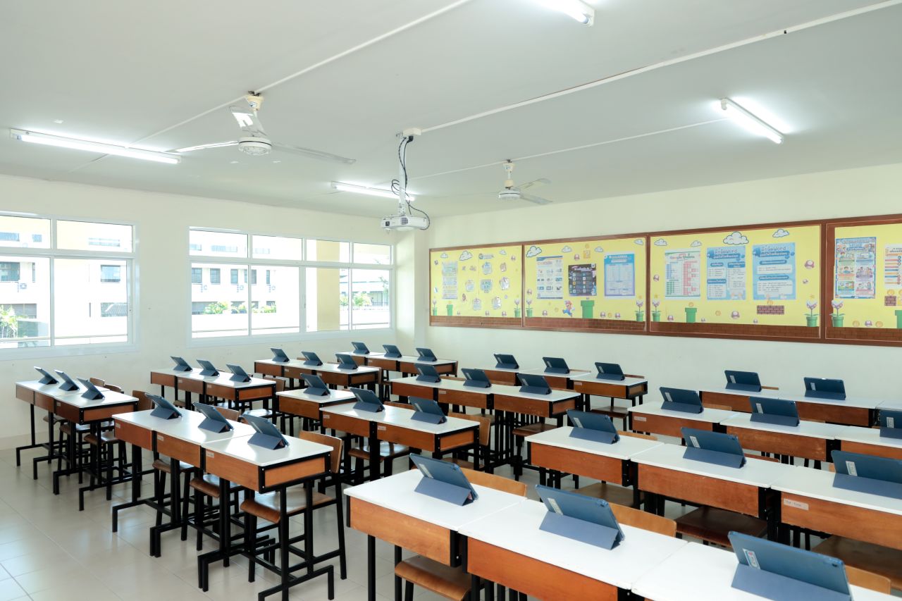 Stephen-I-pad-Room-4.jpg