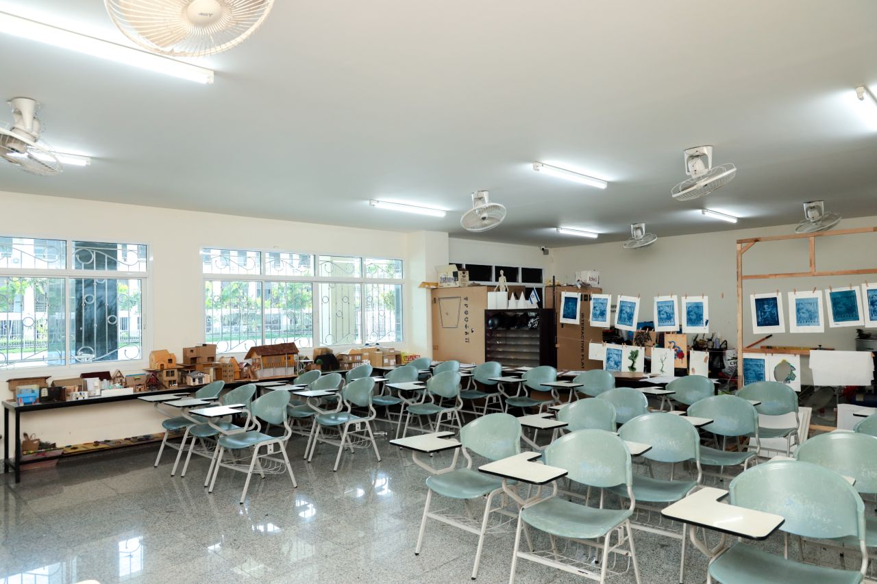 Stephen-Karakade-Room-3.jpg