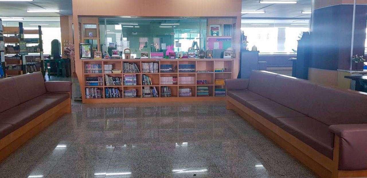 Stephen-Library-16.jpg