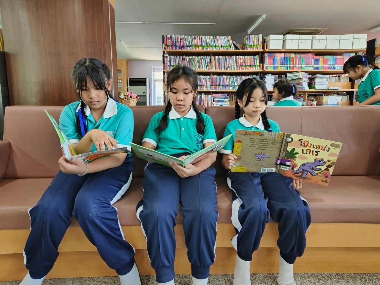 Stephen-Library-23.jpg