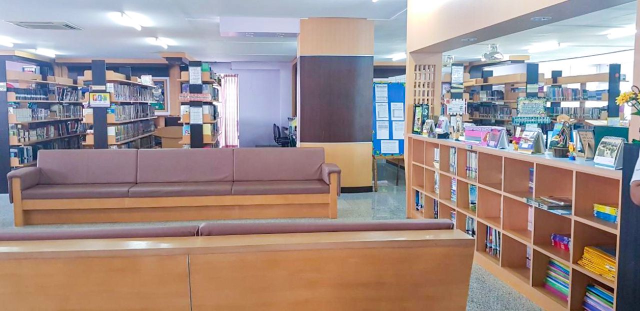 Stephen-Library-9.jpg
