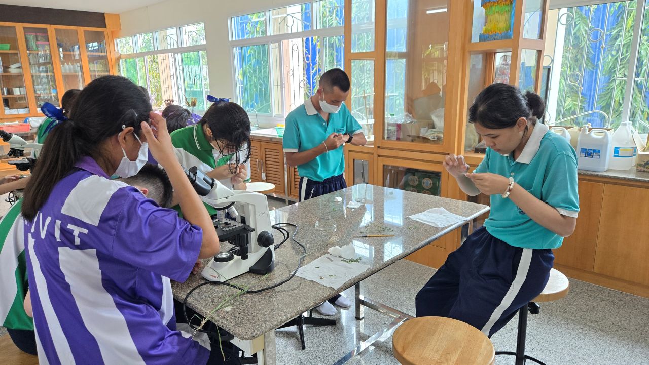 Stephen-Science-Lab-10.jpg