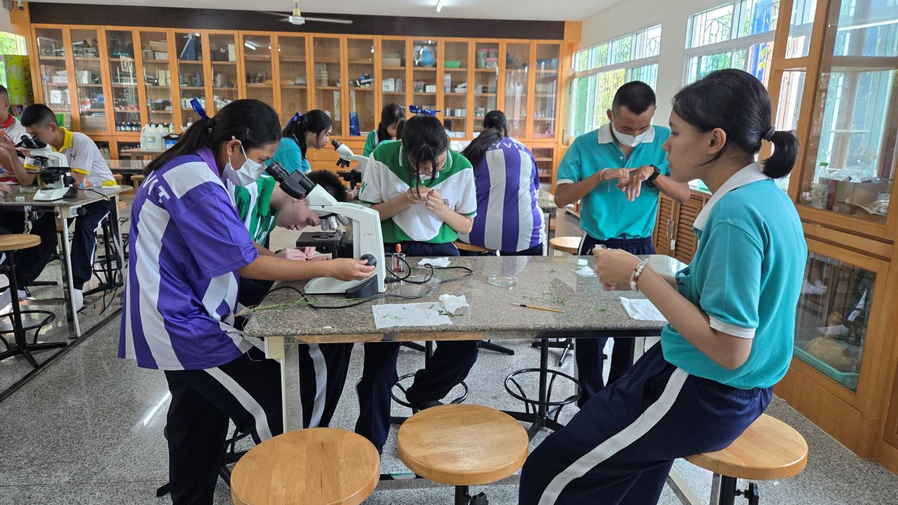 Stephen-Science-Lab-11.jpg