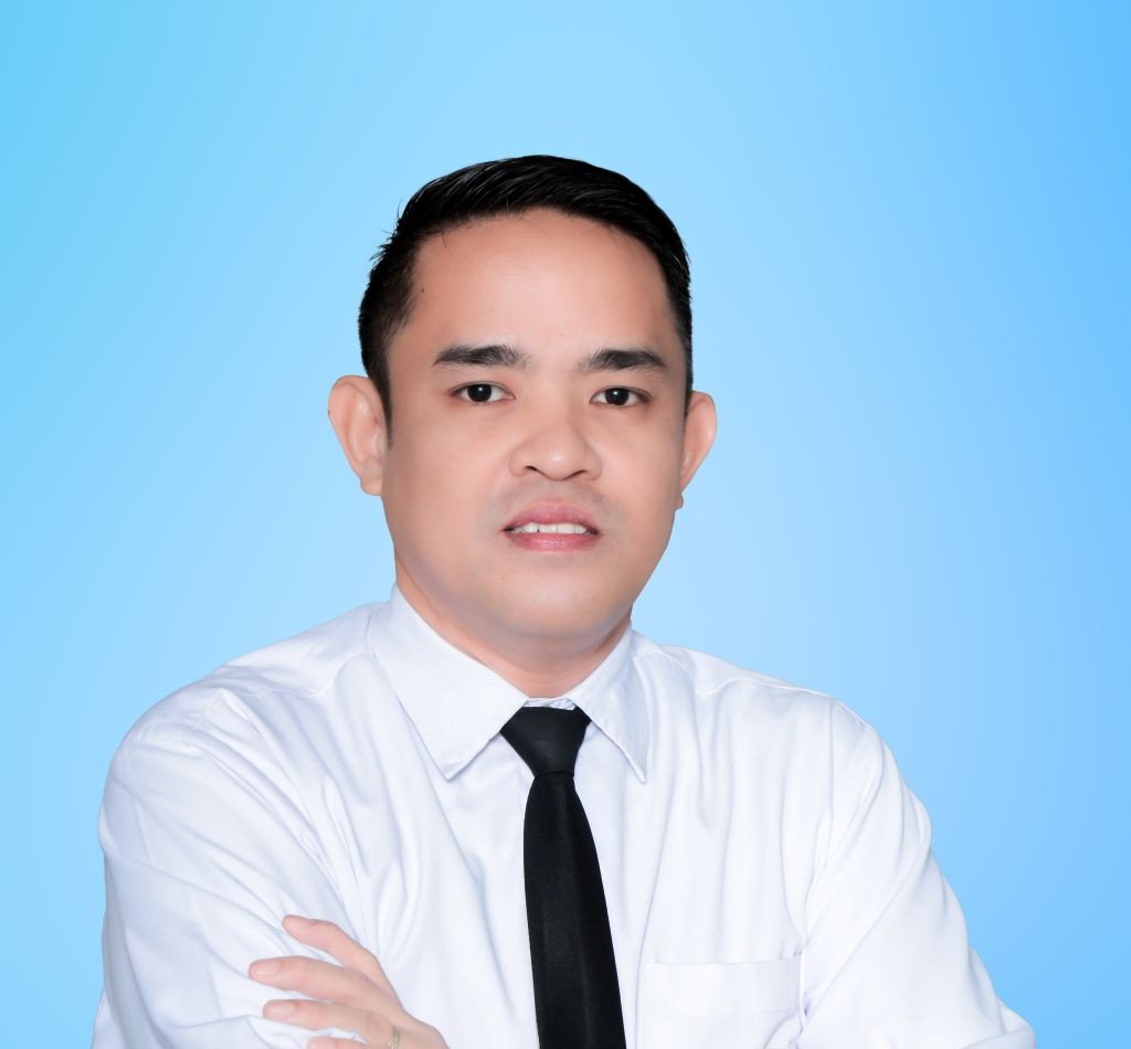Faculty Member 528